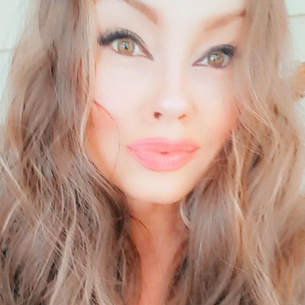 Meet your Posher, April D.